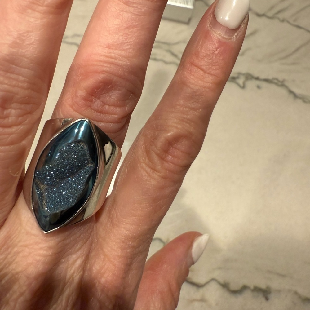 Sterling Silver and Druze Ring Signed by Artist - Picture 3 of 16